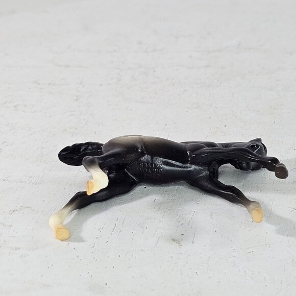 Breyer Stablemate Scrambling Foal Baby Horse Black Blanket Appaloosa Fun #5977 - Picture 6 of 8